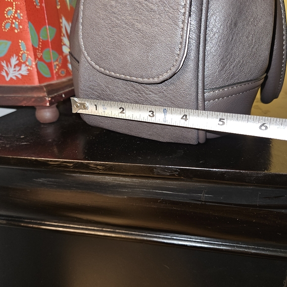 Juicy Couture Black Leather Shoulder Bag - Picture 9 of 10